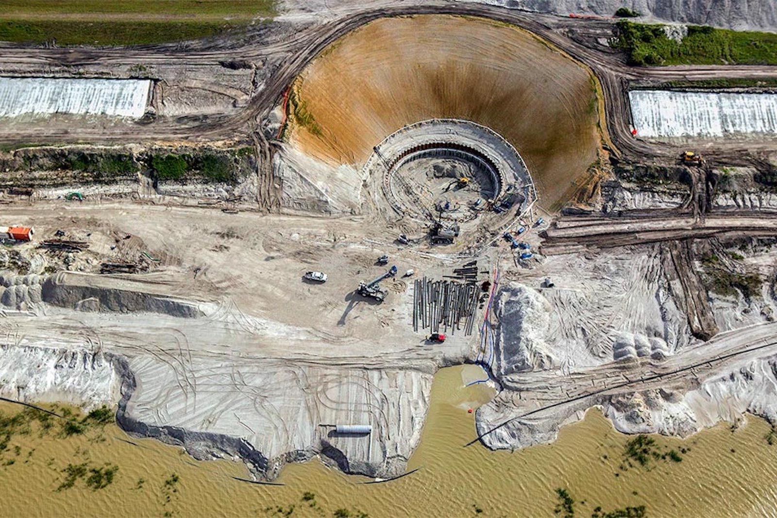No-Rock-Mining-Everglades-3 (1) https://captainsforcleanwater.org/wp-content/uploads/2025/03/No-Rock-Mining-Everglades-3-1.jpg